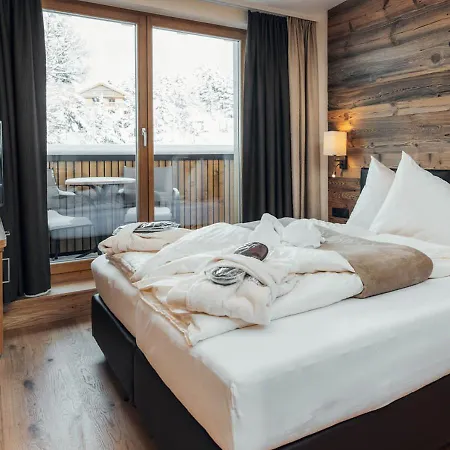Garni Alpenjuwel Residenz Отель 4*