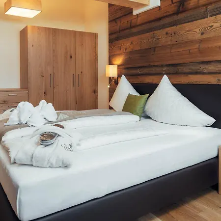 Garni Alpenjuwel Residenz Hotel 4*